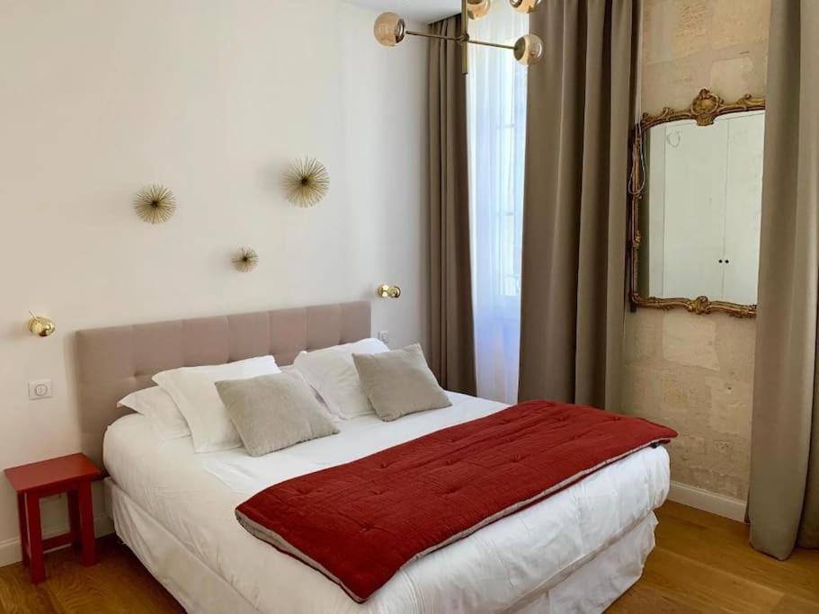 Maison D'Hotes, Terrasse & Jacuzzi En Plein Centre Бордо Екстериор снимка