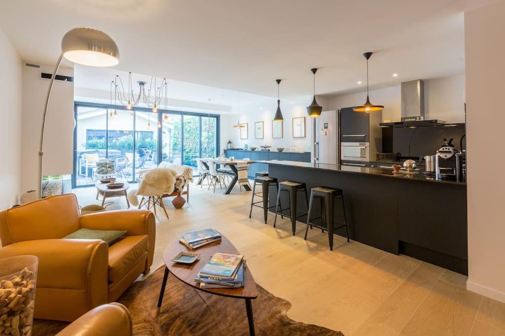 Maison D'Hotes, Terrasse & Jacuzzi En Plein Centre Бордо Екстериор снимка